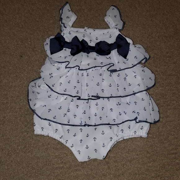 Girls outfits - Picture 1 of 5